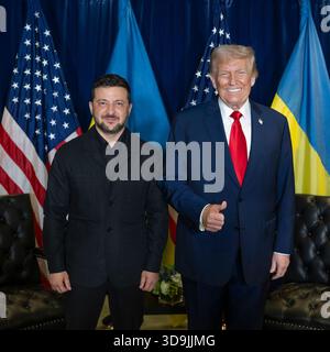 Präsident Donald Trump nimmt am Dienstag, den 23. September 2025, an einem bilateralen Treffen mit dem ukrainischen Präsidenten Wolodymyr Zelenskyy im Hauptquartier der Vereinten Nationen in New York Teil. Stockfoto