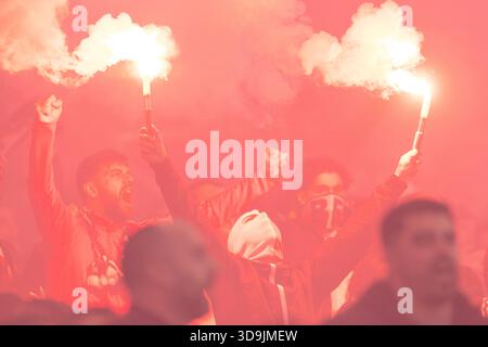 Dezember 2025. Lissabon, Portugal. Benfica Fans während des Spiels des 13. Spieltages der Liga Portugal Betclic, SL Benfica vs Sporting CP Credit: Alexandre de Sousa/Alamy Live News Stockfoto
