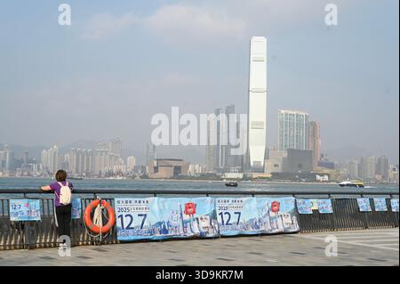 Hongkong, Hongkong. Dezember 2025. Die Werbung für die Wahlen des Legislative Council 2025 im Sun Yat Sen Memorial Park Sun Yat Sen Memorial Park am 6. Dezember 2025 in Hongkong. (Foto: Stringer/Nexpher Images/SIPA USA) Credit: SIPA USA/Alamy Live News Stockfoto