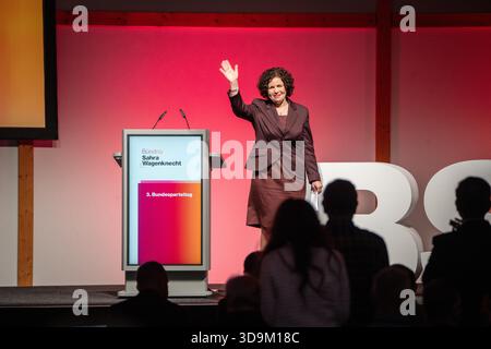 Ko-Vorsitzende Amira Mohamed Ali nach ihrer Rede auf der Parteikonferenz Stockfoto