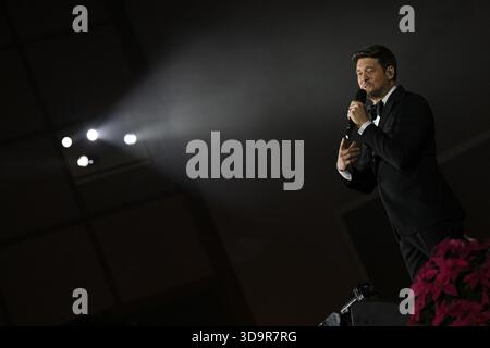 Vatikan, Vatikan. Dezember 2025. **NO LIBRI** Italien, Rom, Vatikan, 2025/12/6 Papst Leo XIV. Nimmt an einem weihnachtskonzert für die Armen im Paul-VI-Saal im Vatikan Teil Foto von VATIKANISCHEN MEDIEN /Katholische Presse Foto: Unabhängige Fotoagentur/Alamy Live News Stockfoto