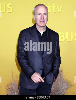 Pluribus-Saison Premiere in der Directors Guild of America am 4. November 2025 in Los Angeles, KALIFORNIEN mit Bob Odenkirk Where: Los Angeles, Kalifornien, USA When: 05 Nov 2025 Credit: Nicky Nelson/WENN Stockfoto