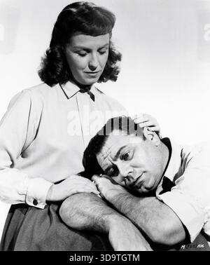 BETSY BLAIR und ERNEST BORGNINE in seiner Oscar-Preisträgerrolle in MARTY 1955 Regisseur DELBERT MANN, Autor und Associate Producer Paddy Chayefsky Music Roy Webb Hecht-Lancaster Productions / United Artists Stockfoto