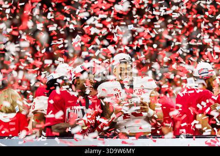 Indianapolis, Indiana, USA. Dezember 2025. Während der NCAA-Fußballspiele zwischen den Indiana Hoosiers und den Ohio State Buckeyes im Lucas Oil Stadium in Indianapolis, Indiana. John Mersits/CSM/Alamy Live News Stockfoto