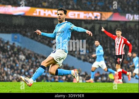 Manchester City Mittelfeldspieler Bernardo Silva im Kampf gegen Sunderland AFC in der Premier League Stockfoto