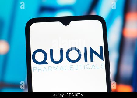 Kanada. Dezember 2025. In dieser Abbildung ist das Quoin Pharmaceuticals Logo auf einem Smartphone-Bildschirm zu sehen. Quelle: SOPA Images Limited/Alamy Live News Stockfoto