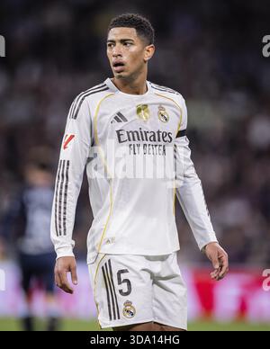 Madrid, Spanien. Dezember 2025. MADRID, SPANIEN - 7. DEZEMBER: Jude Bellingham von Real Madrid während des Spiels zwischen Real Madrid und Celta Vigo, gültig für La Liga im Santiago Bernabeu Stadion in Madrid, heute 7. Dezember 2025. Foto: Ricardo Nogueira/Sports Press Foto: SPP Sport Press Photo. /Alamy Live News Stockfoto