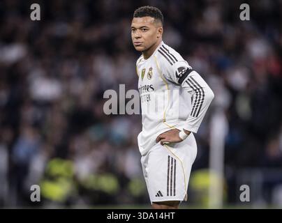 Madrid, Spanien. Dezember 2025. MADRID, SPANIEN - 7. DEZEMBER: Kylian Mbappé von Real Madrid während des Spiels zwischen Real Madrid und Celta Vigo, gültig für La Liga im Santiago Bernabeu Stadion in Madrid, heute 7. Dezember 2025. Foto: Ricardo Nogueira/Sports Press Foto: SPP Sport Press Photo. /Alamy Live News Stockfoto