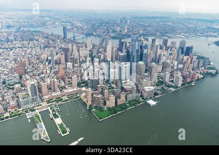 Luftaufnahme von Lower Manhattan und New York City Waterfront Stockfoto