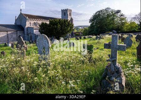 Cley Church, Cley Churchyard, St. Margaret's Church, keine Leute, Sommerzeit, Stockfoto