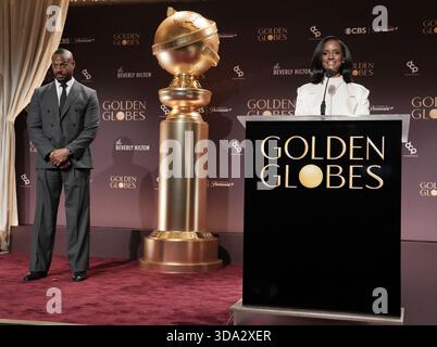 (L-R) Marlon Wayans und Skye P. Marshall bei der Ankündigung der 83. Jährlichen Nominierungen für Golden Globes im Beverly Hilton in Beverly Hills, KALIFORNIEN am Montag, 8. Dezember 2025. (Foto: Sthanlee B. Mirador/SIPA USA) Stockfoto