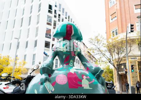 Madrid, Spanien. Dezember 2025. Eine Skulptur in Form der Figuren des Malers Velázquez Las Menina ist während der Ausstellung der Galerie Meninas Madrid zu sehen. Quelle: SOPA Images Limited/Alamy Live News Stockfoto