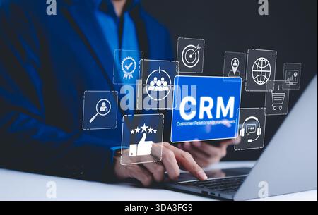 CRM Customer Relationship Management for Business Technology Konzept. CRM-Software (Customer Relationship Management) mit Symbolen Stockfoto