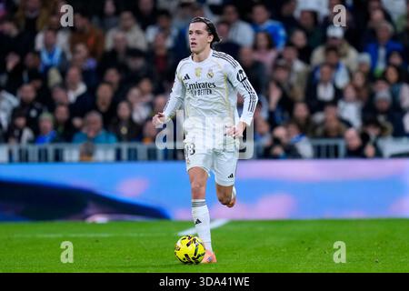 Madrid, Spanien. Dezember 2025. Während des La Liga EA Sports Matches zwischen Real Madrid CF und RC Celta spielte am 7. Dezember 2025 im Santiago Bernabeu Stadion in Madrid. (Foto: Cesar Cebolla/PRESSIN) Credit: PRESSINPHOTO SPORTS AGENCY/Alamy Live News Stockfoto