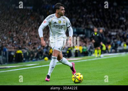 Madrid, Spanien. Dezember 2025. Während des La Liga EA Sports Matches zwischen Real Madrid CF und RC Celta spielte am 7. Dezember 2025 im Santiago Bernabeu Stadion in Madrid. (Foto: Cesar Cebolla/PRESSIN) Credit: PRESSINPHOTO SPORTS AGENCY/Alamy Live News Stockfoto