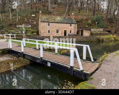 Restauriertes Aquaduct Cottage in Whatstandwell am Cromford Canal in der Nähe von High Peak Junction und Leawood Pump House Derbyshire.England. UK Stockfoto