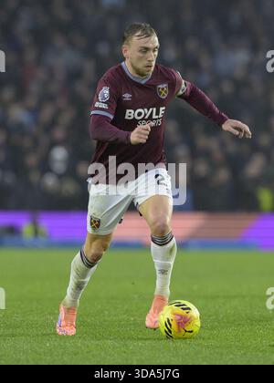 Brighton, Großbritannien. Dezember 2025. Brighton, England, 7. Dezember 2025: Jarrod Bowen von West Ham United während des Premier League-Spiels zwischen Brighton und West Ham im American Express/Amex Stadium. (Foto von David Horton/Sports Press Photo) Credit: SPP Sport Press Photo. /Alamy Live News Stockfoto