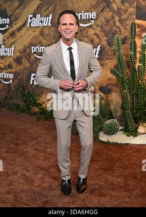 Los Angeles, USA. Dezember 2025. Walton Goggins kommt bei Amazon Prime Video’s Premiere „Fallout'“ Staffel 2, die am 8. Dezember 2025 im Academy Museum of Motion Pictures in Los Angeles stattfand. © Starbuck/AFF-USA.COM Credit: AFF/Alamy Live News Stockfoto