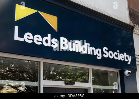 Nottingham, Großbritannien - 28. Juni 2025: Eine Niederlassung der Leeds Building Society in Nottingham, Großbritannien. Stockfoto