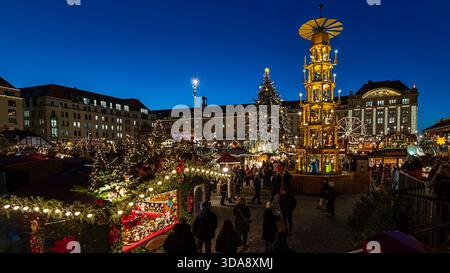 Traditioneller Weihnachtsmarkt in Dresden Stockfoto