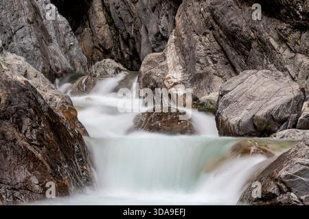 Der Kyrganga River Fließt Durch Arshan Stockfoto