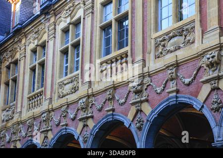 Alter Vieille Bourse Innenhof im Renaissancestil, Lille, Departement Nord, Region Hauts-de-France, Frankreich Stockfoto