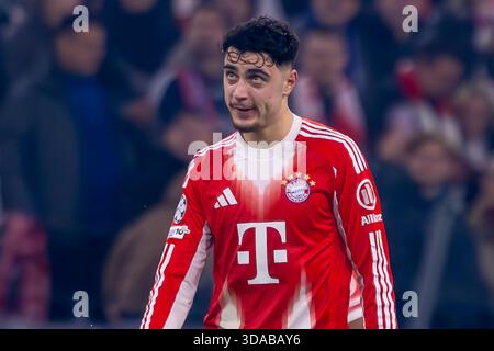 Dortmund, Deutschland 09. Dezember 2025: Champions League - 2025/2026 - FC Bayern München gegen Sporting Lissabon im Bild: Aleksandar Pavlovic (FCB) Stockfoto