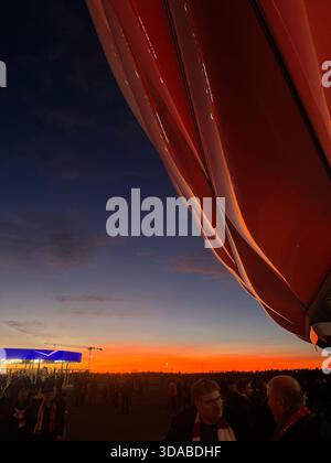 Dortmund, Deutschland 09. Dezember 2025: Champions League - 2025/2026 - FC Bayern München gegen Sporting Lissabon im Bild: Stadion bei Sonnenuntergang Stockfoto