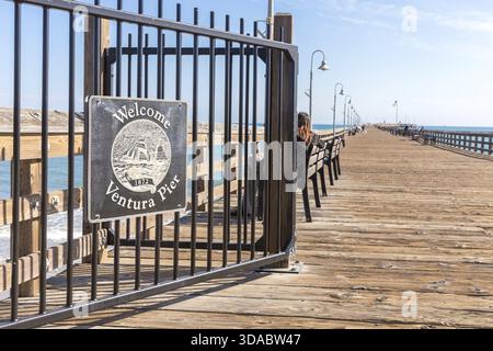 Venedig, Vereinigte Staaten - 21. MAI 2015: Ventura historischen Seebrücke Holzschild in Los Angeles USA Stockfoto