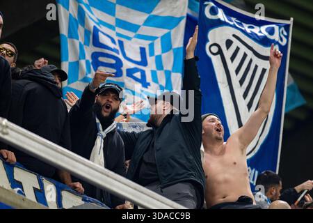 Brüssel, Belgien Dezember 2025. Die Fans von Marseille beim Spiel der UEFA Champions League 2025/26 League Phase MD6 zwischen Union SG und Olympique Marseille im RSC Anderlecht Stadium in Brüssel, Belgien am 9. Dezember 2025 (Foto: Andrew SURMA/ Credit: SIPA USA/Alamy Live News Stockfoto