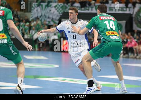 Nicolaj Jörgensen (11, HSV Hamburg). Handball, DAIKIN HBL, 1. Bundesliga, Saison 2025/2026, Spieltag 16: SC DHfK Leipzig vs. Handball Sport Verein Hamburg am 10. Dezember 2025 im Quarterback Immobilien Arena Leipzig. Stockfoto