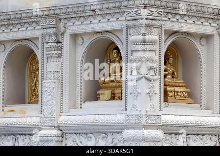 Truc Lam Chanh Giac Zen Kloster. Buddha sitzt in der Lotusposition. Siddhartha Gautama. Cai Lay. Vietnam. Stockfoto