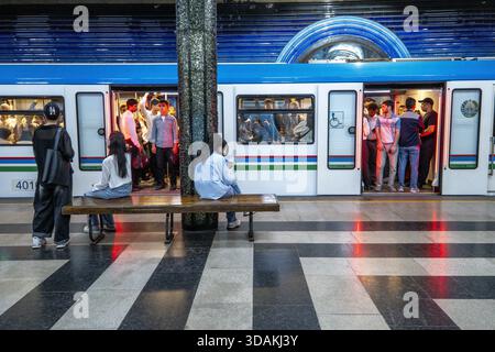 Taschkent U-Bahn-Nahverkehr, Taschkent, Usbekistan Stockfoto