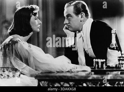 Greta Garbo und Melvyn Douglas in Ninotchka, Regie: Ernst Lubitsch, USA 1939. [Automatisierte Übersetzung] Stockfoto