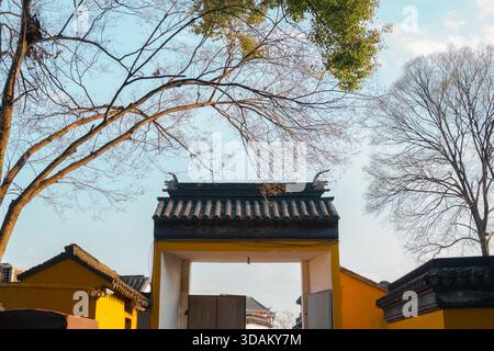 Suzhou, China - 16. März 2025: North Temple Beisi Pagoda Area Stockfoto