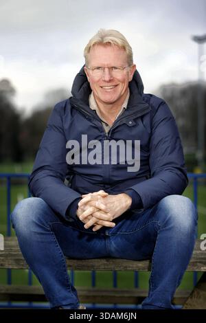 Amstertdam, Niederlande. Dezember 2025. AMSTERDAM, 11.12.2025, Sportpark ASV de Dijk. Interview mit Vincent Schildkamp, Kommentator des Fußballfernsehens Credit: Pro Shots/Alamy Live News Stockfoto