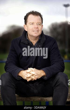 Amstertdam, Niederlande. Dezember 2025. AMSTERDAM, 11.12.2025, Sportpark ASV de Dijk. Interview mit Jeroen Elshoff, Kommentator des Fußballfernsehens Credit: Pro Shots/Alamy Live News Stockfoto