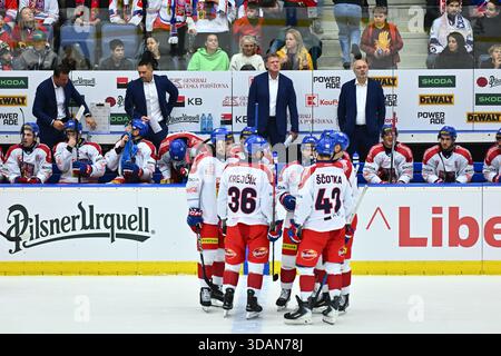 Liberec, Tschechische Republik. Dezember 2025. Spieler der Tschechischen Republik während der Schweizer Hockeyspiele, Teil der Euro Hockey Tour Serie, spielen Tschechische Republik gegen Finnland am 11. Dezember 2025 in Liberec, Tschechische Republik. Quelle: Radek Petrasek/CTK Photo/Alamy Live News Stockfoto