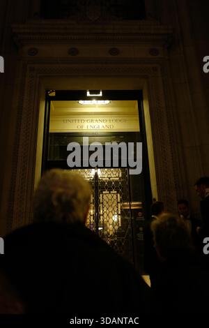 LONDON, Vereinigtes Königreich, 11. Dezember 2025. Die Metropolitan Police gab bekannt, dass die Freimaurerei nun eine deklarationspflichtige Vereinigung ist. Alle Offiziere und Mitarbeiter müssen jede Mitgliedschaft in der Freimaurerei offenlegen. Im Bild: United Grand Lodge of England. Quelle: Ian Bozic, Alamy Live News. Stockfoto