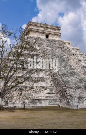 Tempel von Kukulcan, Chichen Itza Archäologische Stätte, Yucatan, Mexiko. Stockfoto