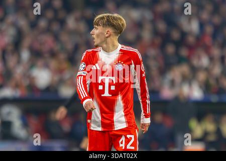Dortmund, Deutschland 09. Dezember 2025: Champions League - 2025/2026 - FC Bayern München gegen Sporting Lissabon im Bild: Lennart Karl (FCB) Stockfoto