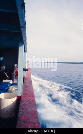 Indonesien, Pulau Batu, Batu-Inseln, vor der Westküste von Sumatra, Boot für den Personenverkehr von Sumatra zu den Steininseln, Kodak Elite Chrome ISO 100 EB, 2001 Stockfoto
