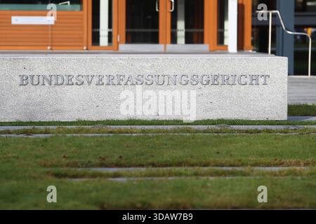 12.12.2025 xsvx, Wirtschaft, Bundesverfassungsgericht Karlsruhe Gericht BVerfG Karlsruhe *** 12 2025 xsvx, Wirtschaft, Bundesverfassungsgericht Karlsruhe BVerfG Karlsruhe Stockfoto