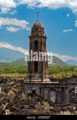 Antike Kirche San Juan Parangaricutiro, Michoacán, Mexiko Stockfoto