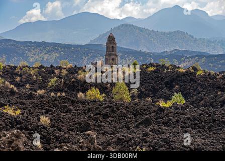 Antike Kirche San Juan Parangaricutiro, Michoacán, Mexiko Stockfoto