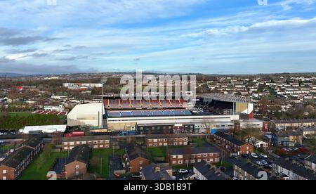 Ein Blick aus der Vogelperspektive auf Turf Moor, Heimat von Burnley. Bilddatum: Samstag, 13. Dezember 2025. Stockfoto
