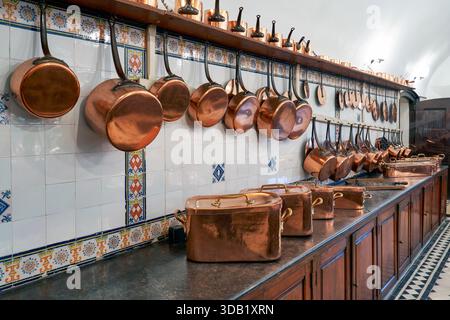 Besuch Des Schlosses De Haar. Utrecht, Niederlande. In der Küche Stockfoto