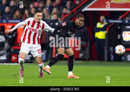 LEVERKUSEN, DEUTSCHLAND - 13. DEZEMBER: Said El Mala (1. FC Köln, 13), Arthur (Bayer 04 Leverkusen, 13) während des Bundesliga-Spiels zwischen Bayer Leverkusen und 1. FC Köln am 14. Spieltag in der BayArena am 13. Dezember 2025 in Leverkusen. #DFL-Vorschriften verbieten die Verwendung von Fotos als Bildsequenzen und/oder Quasi-Video***keine Verwendung von Bildern außerhalb Finnlands*** Stockfoto