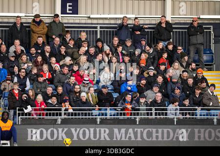 Luton, Großbritannien. Dezember 2025. Luton Town Fans beim Spiel der Sky Bet League 1 zwischen Luton Town und Port Vale in der Kenilworth Road, Luton, England am 13. Dezember 2025. Foto: David Horn. Quelle: Prime Media Images/Alamy Live News Stockfoto
