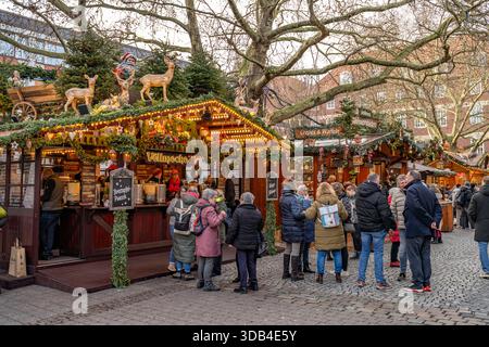 Weihnachtsmarkt in Münster, Nordrhein-Westfalen, Deutschland | Weihnachtsmarkt in Münster, Nordrhein-Westfalen, Deutschland Stockfoto